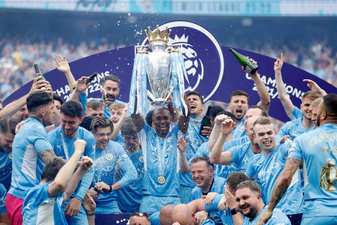 某中游球队 某中游球队